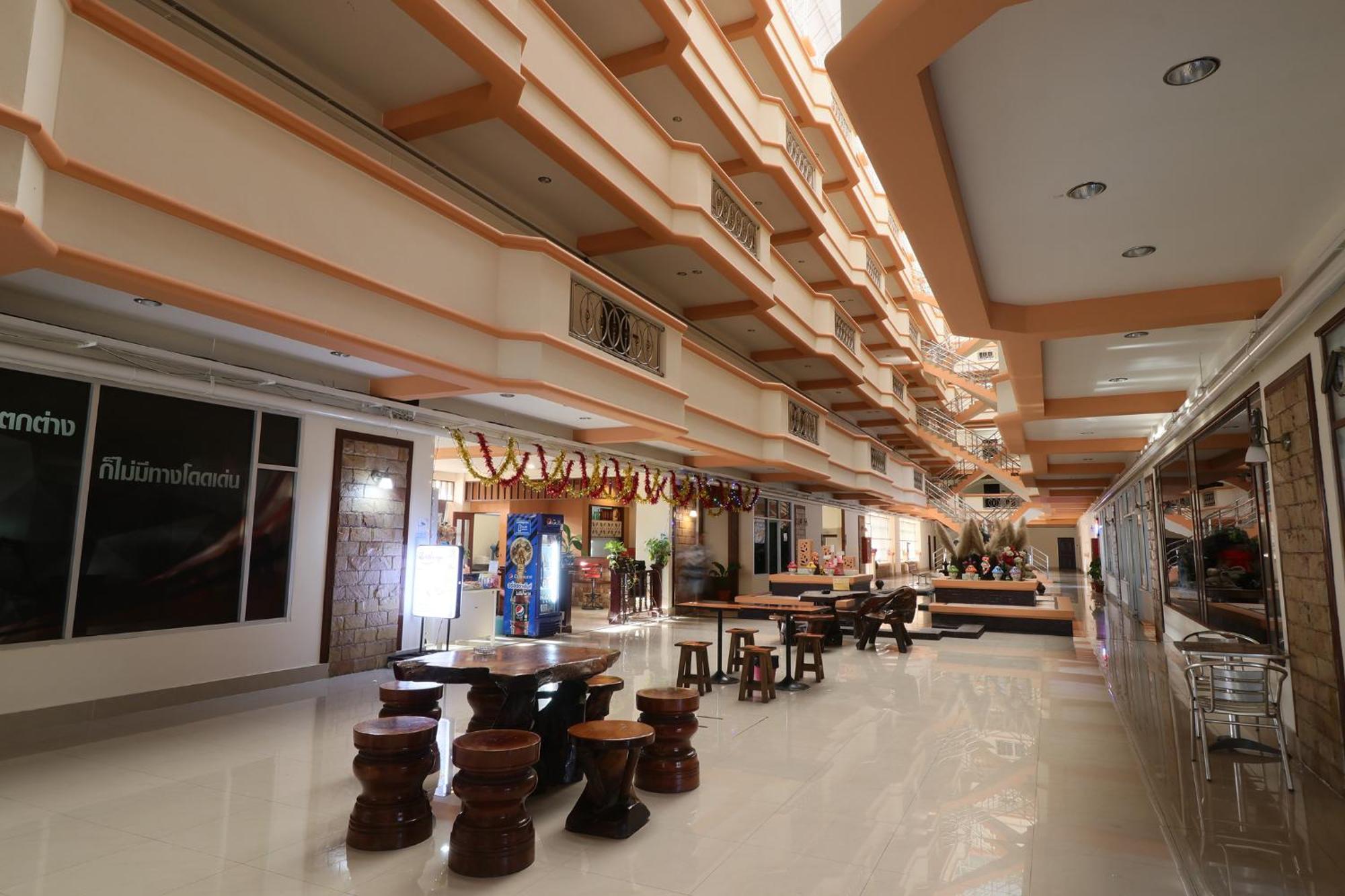 Wangburapa Grand Hat Yai Esterno foto